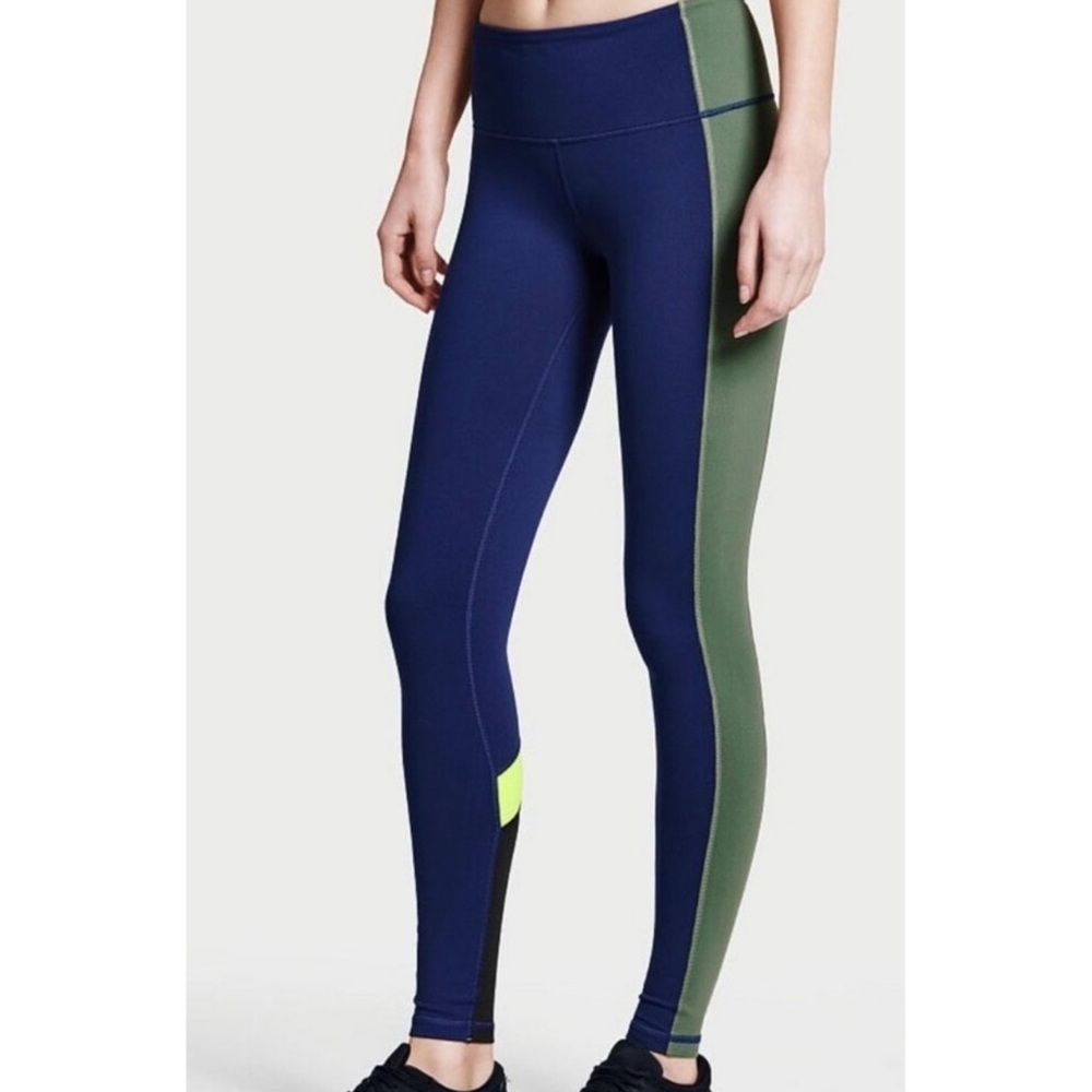 Victoria Sport tights Size Small